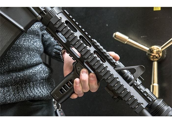 UTG Super Slim Vertical Foregrip, Picatinny (MT-FGP01)